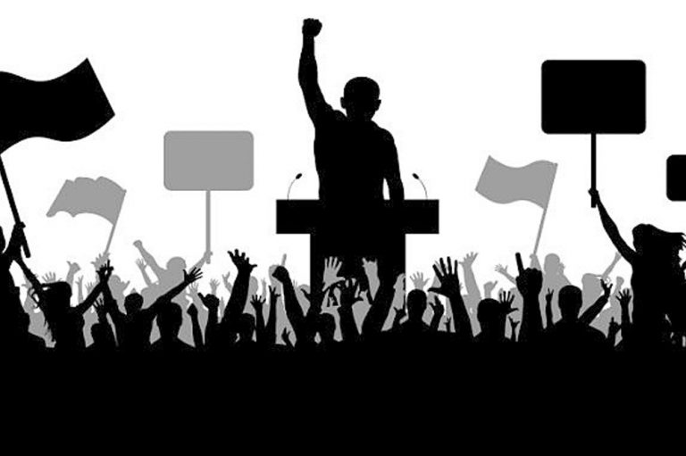 هیچ برای مردم