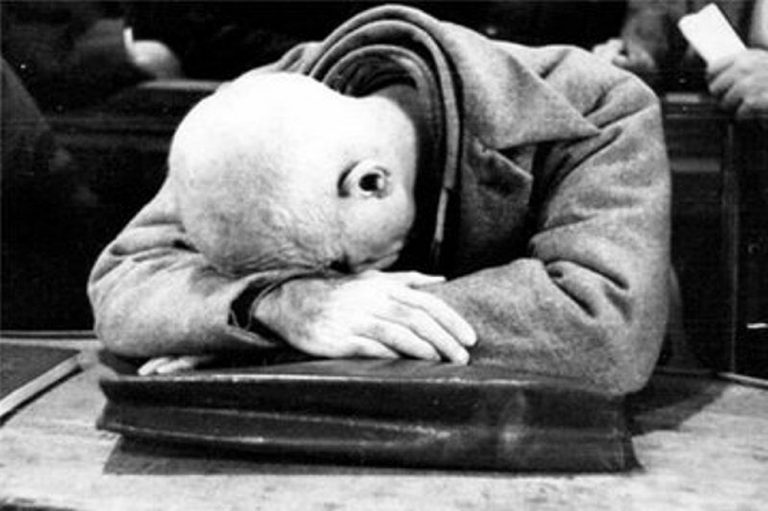 تقریباً هیچ